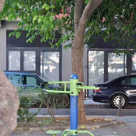 Daire Beautiful Modern Loft 1km From The Sea In