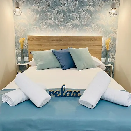 Daire Beautiful Modern Loft 1km From The Sea In *